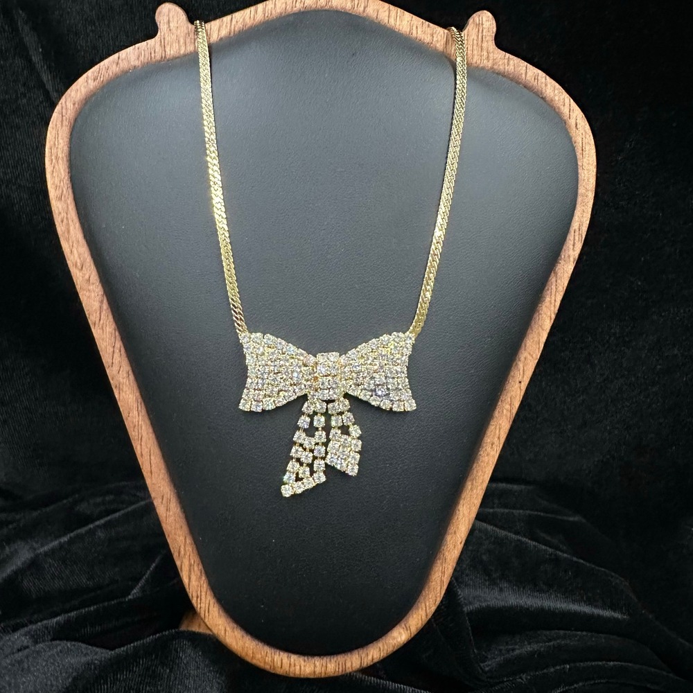 Rhinestone Bow Pendant Necklace Gold Tone Herringbone Coquette NOS Glam Cocktail